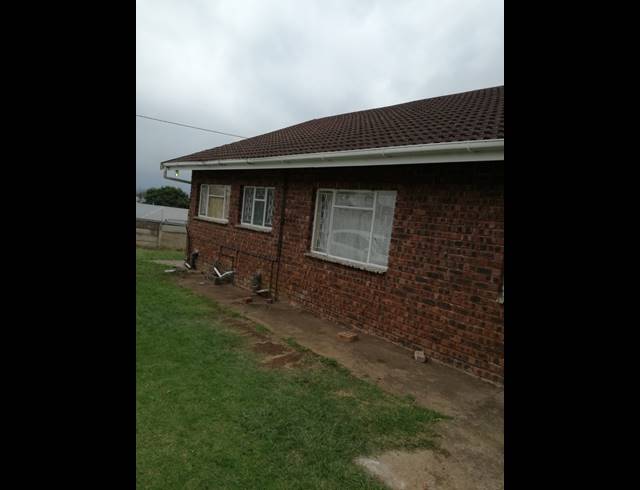3 BEDROOM FREEHOLD FOR SALE IN HOWICK CENTRAL